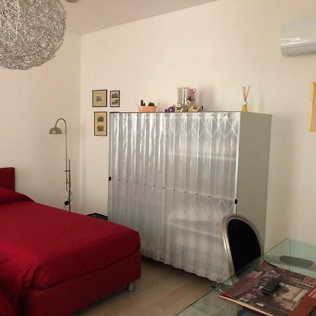 Ghetto Modern Apt For 4, Venice Apartment ภายนอก รูปภาพ