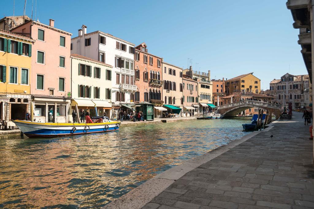 Ghetto Modern Apt For 4, Venice Apartment ภายนอก รูปภาพ