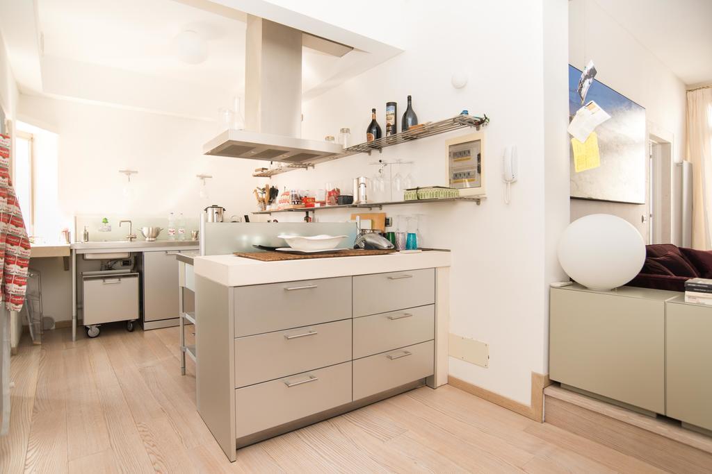 Ghetto Modern Apt For 4, Venice Apartment ภายนอก รูปภาพ